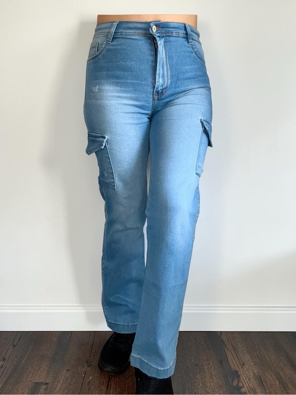 Colombian jeans Light Blue Women's Cargo Jeans - High Rise Straight Leg